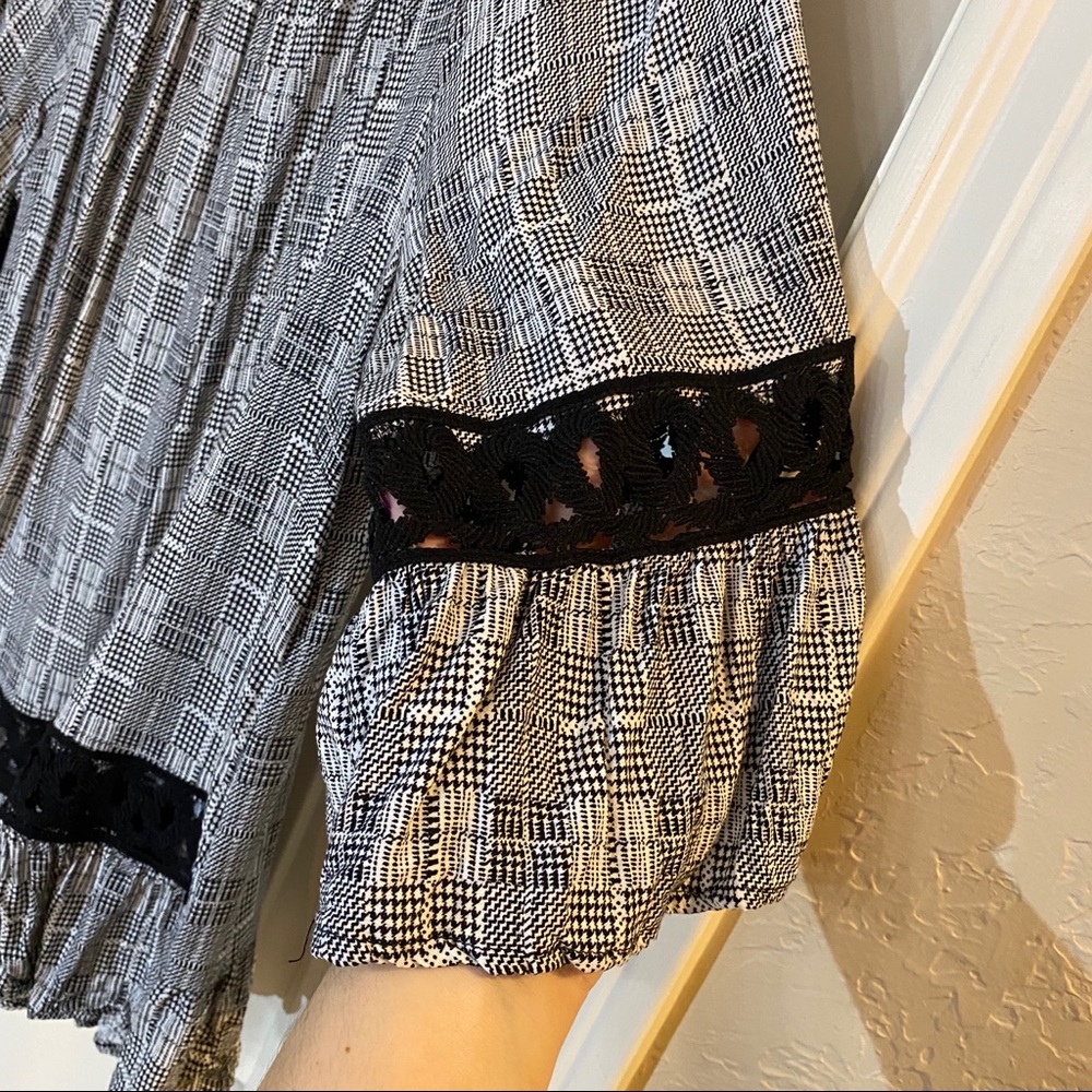 Flowy Top - Picture 2 of 6